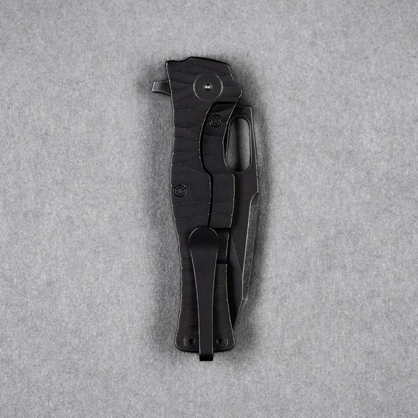 URBAN Castellan - Blackwashed Magnacut & Blackwashed Titanium w/ Rock Texture - URBAN EDC®