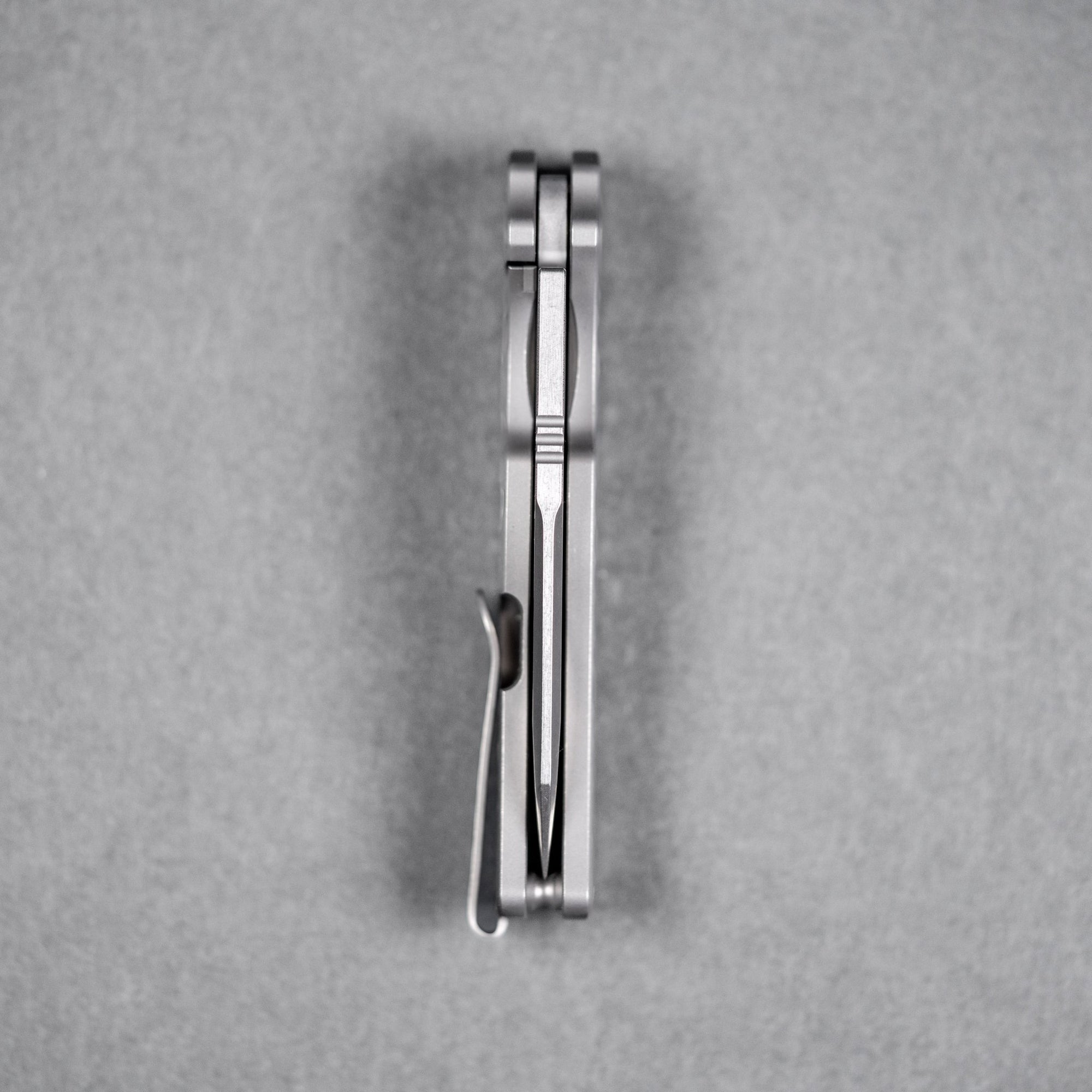 URBAN Castellan Non - Flipper - Stonewashed Vanax & Stonewashed Titanium w/ Rock Texture - URBAN EDC®