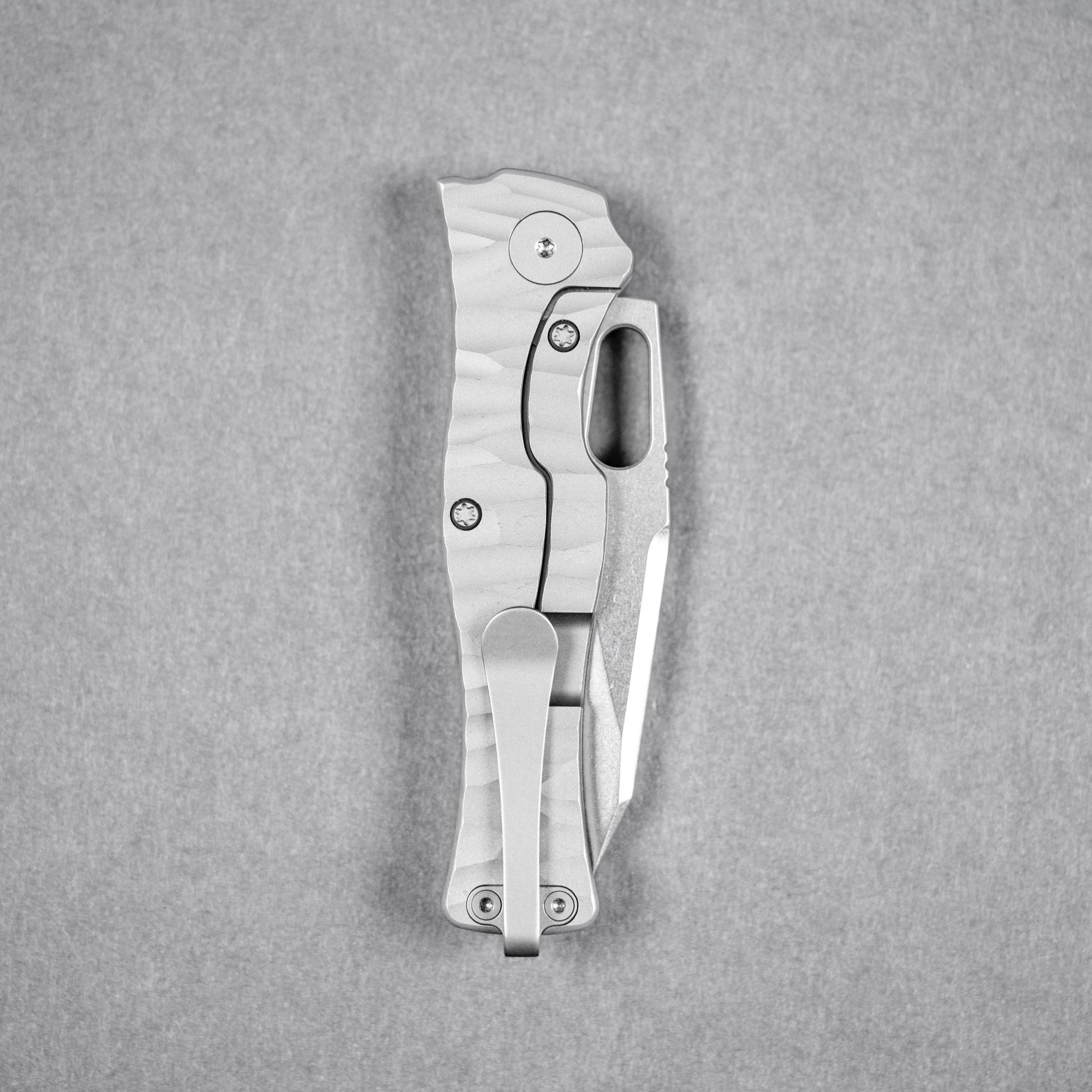 URBAN Castellan Non - Flipper - Stonewashed Vanax & Stonewashed Titanium w/ Rock Texture - URBAN EDC®