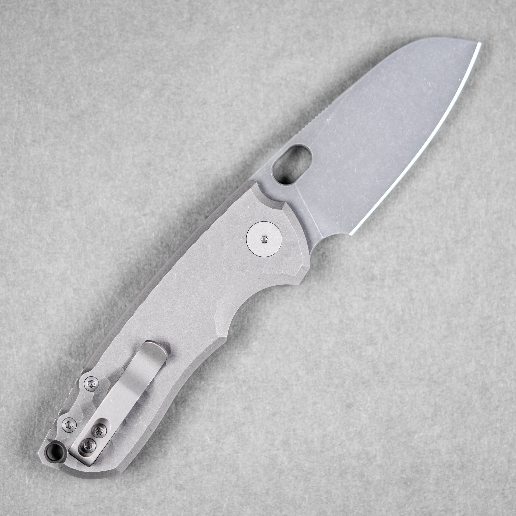 URBAN F5.5 - Acid - Etched Magnacut & Darkwashed Titanium w/ Jigged Pattern - URBAN EDC®