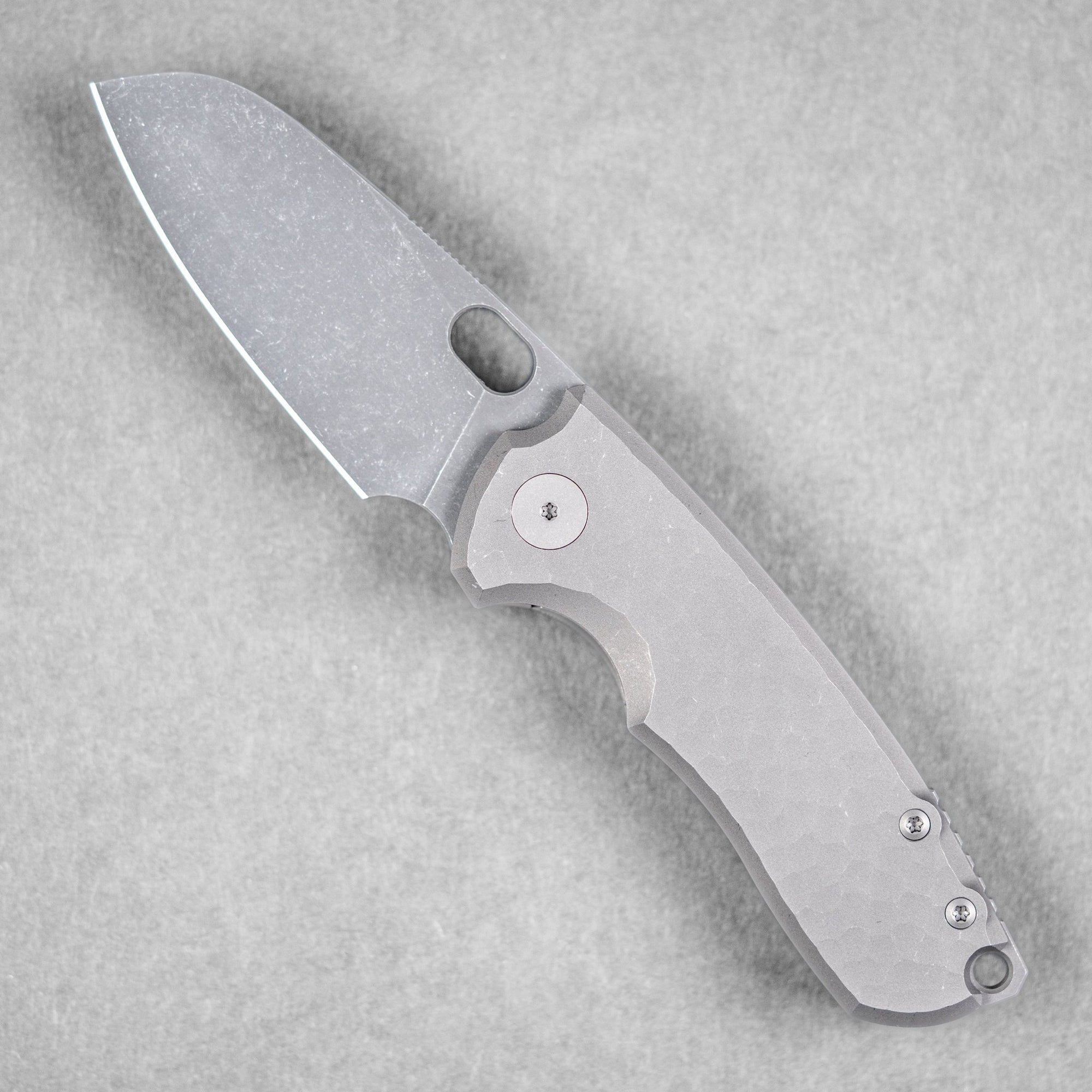 URBAN F5.5 - Acid - Etched Magnacut & Darkwashed Titanium w/ Jigged Pattern - URBAN EDC®