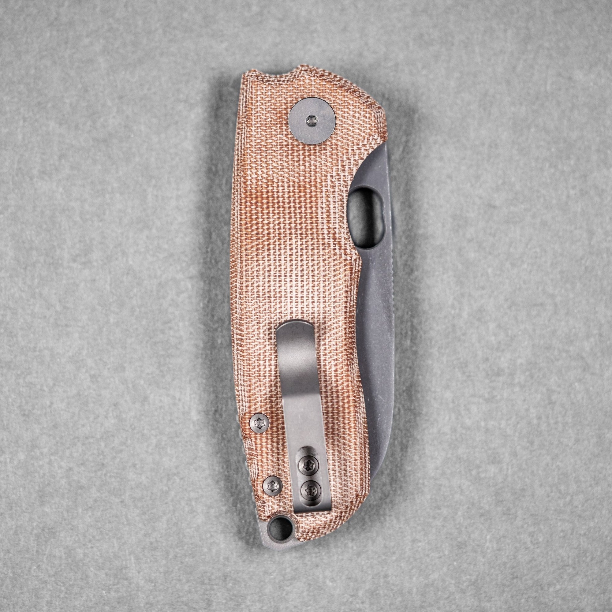 URBAN F5.5 - Acid - Etched Magnacut & Natural Brown Micarta - URBAN EDC®