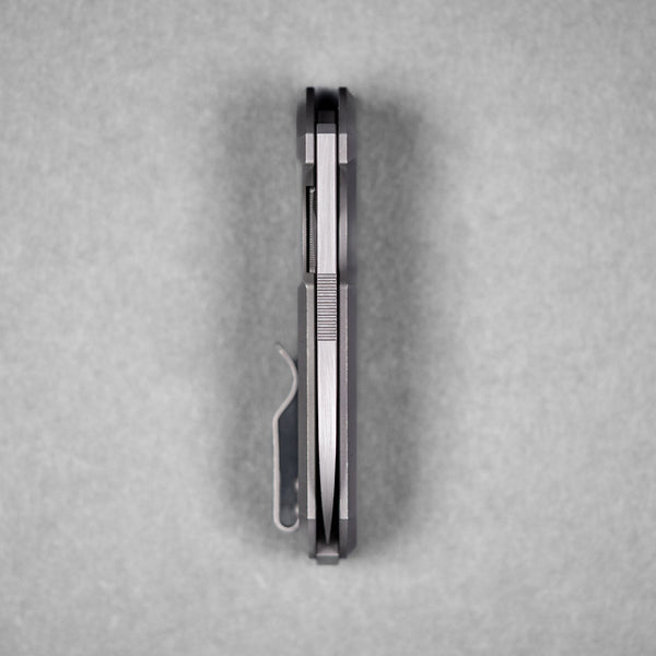 URBAN F5.5 - Dark - Rubbed Magnacut & Darkwashed Titanium - URBAN EDC®