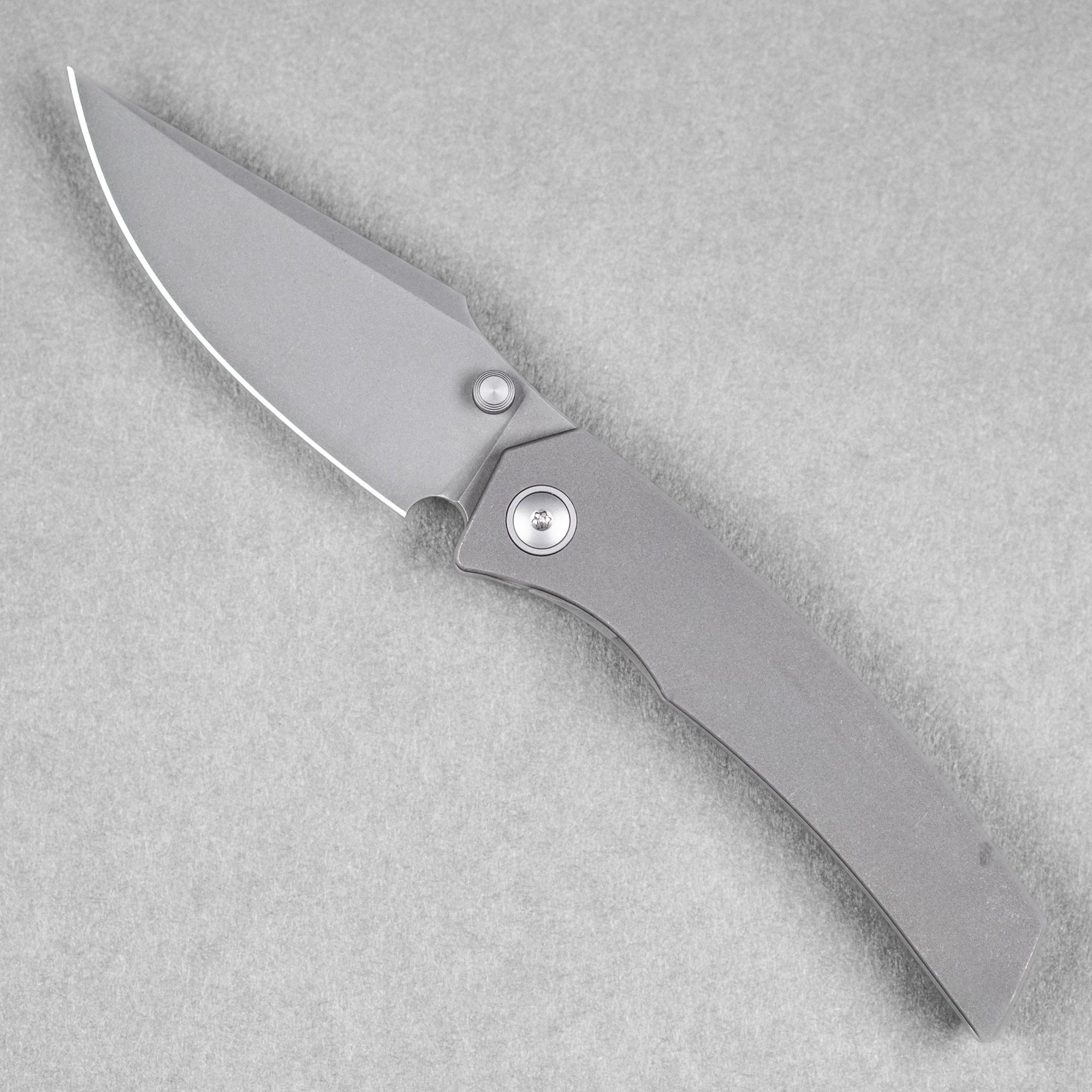 URBAN Isurus - Darkwashed Magnacut & Darkwashed Titanium Integral w/ Bead Blasted Ti Hardware - URBAN EDC®