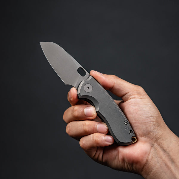 URBAN Jib - Darkwashed Vanax & Darkwashed Titanium Linerlock w/ Bronze Backspacer - URBAN EDC®