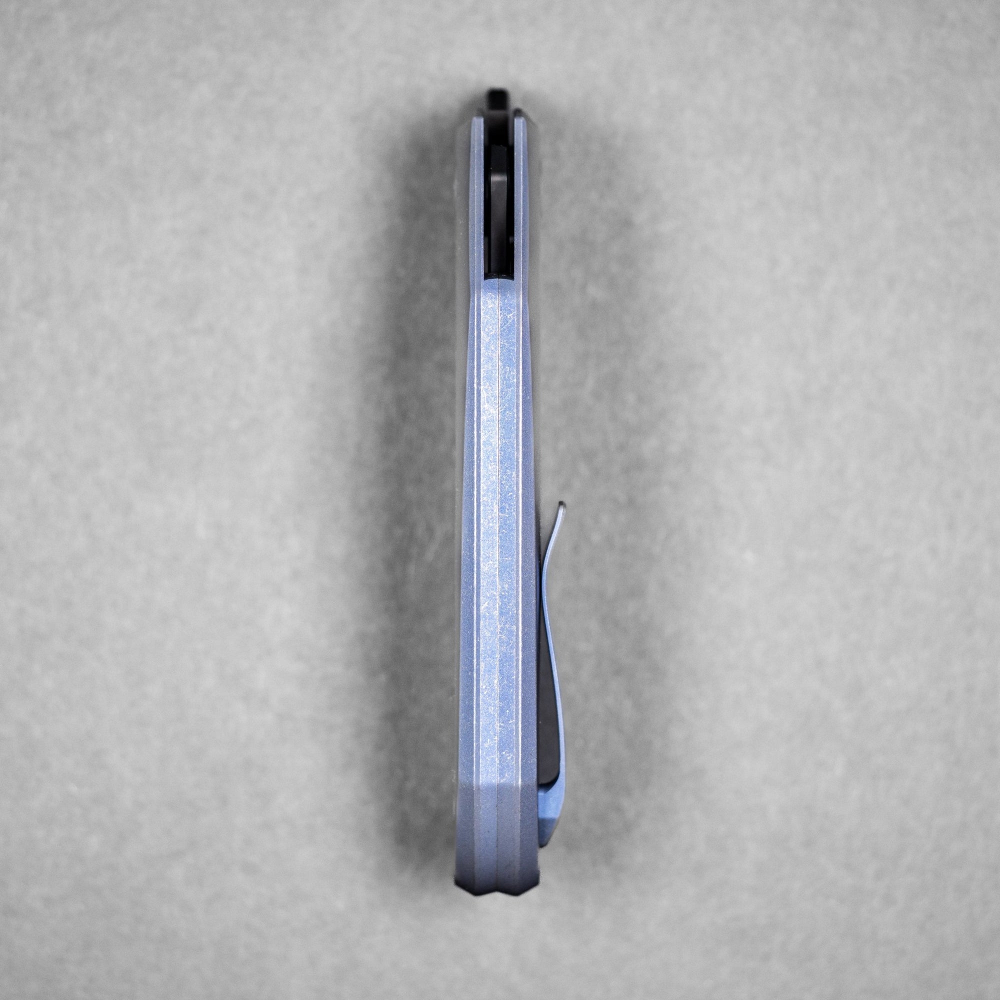 URBAN Nitroglide - Polished DLC Hand - Rubbed Magnacut w/ Blurple Anodized Stonewash Titanium - URBAN EDC®