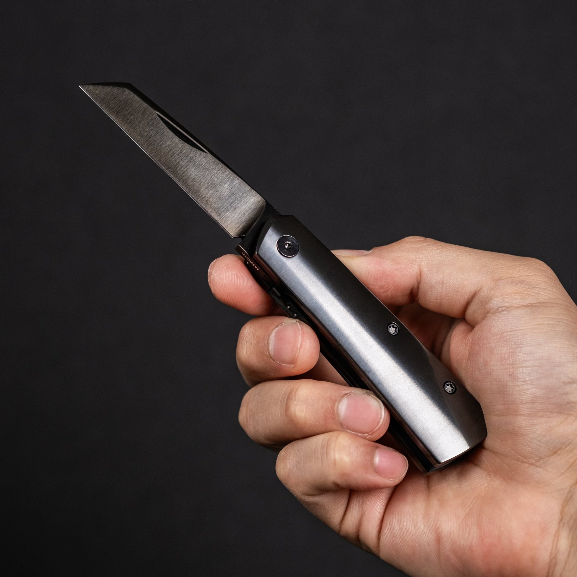 URBAN Straighthawk - Polished DLC Magnacut & Polished Zirc w/ Polished Zirc Backspacer - URBAN EDC®