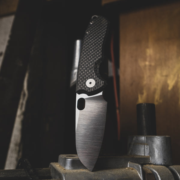 Urban EDC F5.5 - Carbon Fiber & Elmax