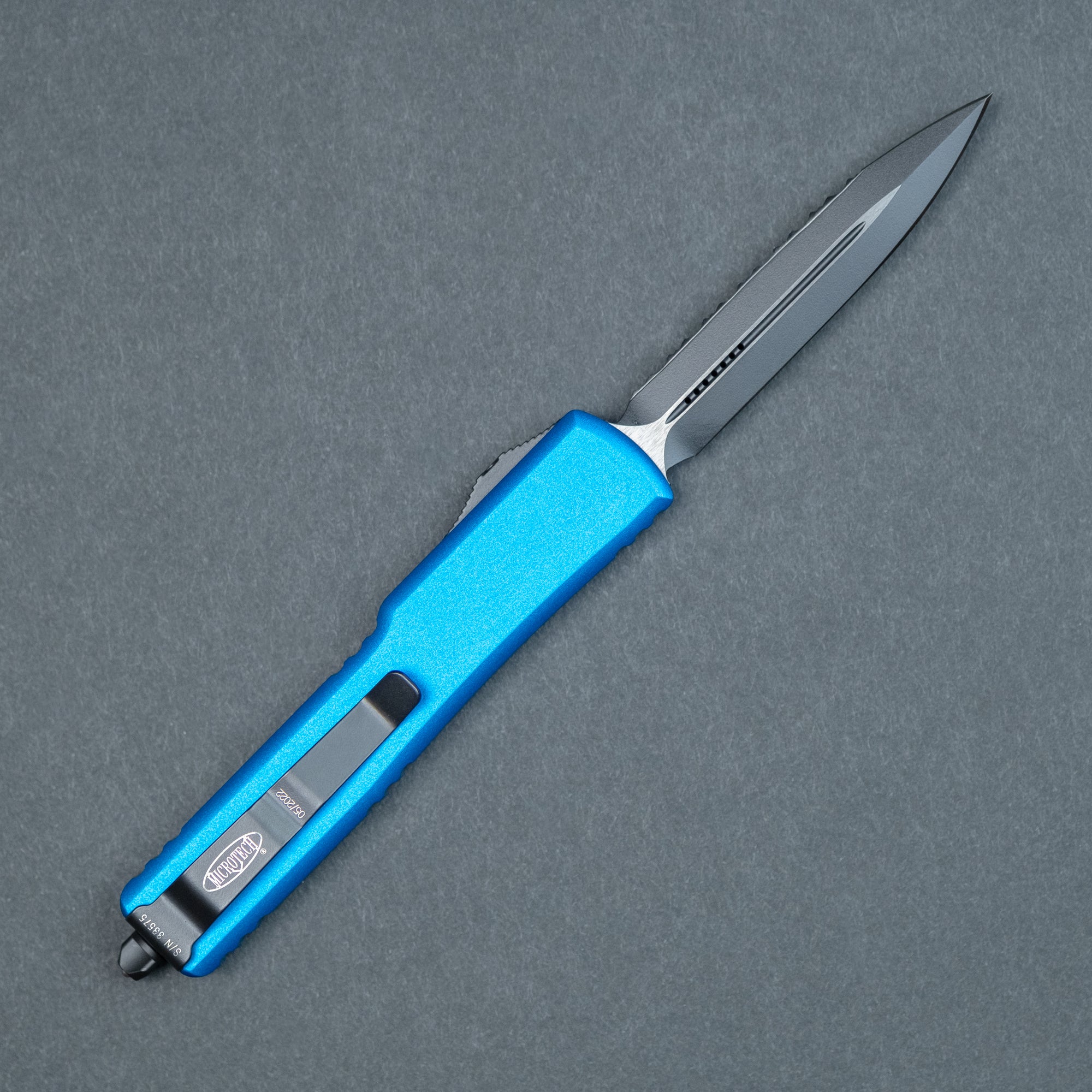 Microtech UTX-70 D/E Black F/S Blue