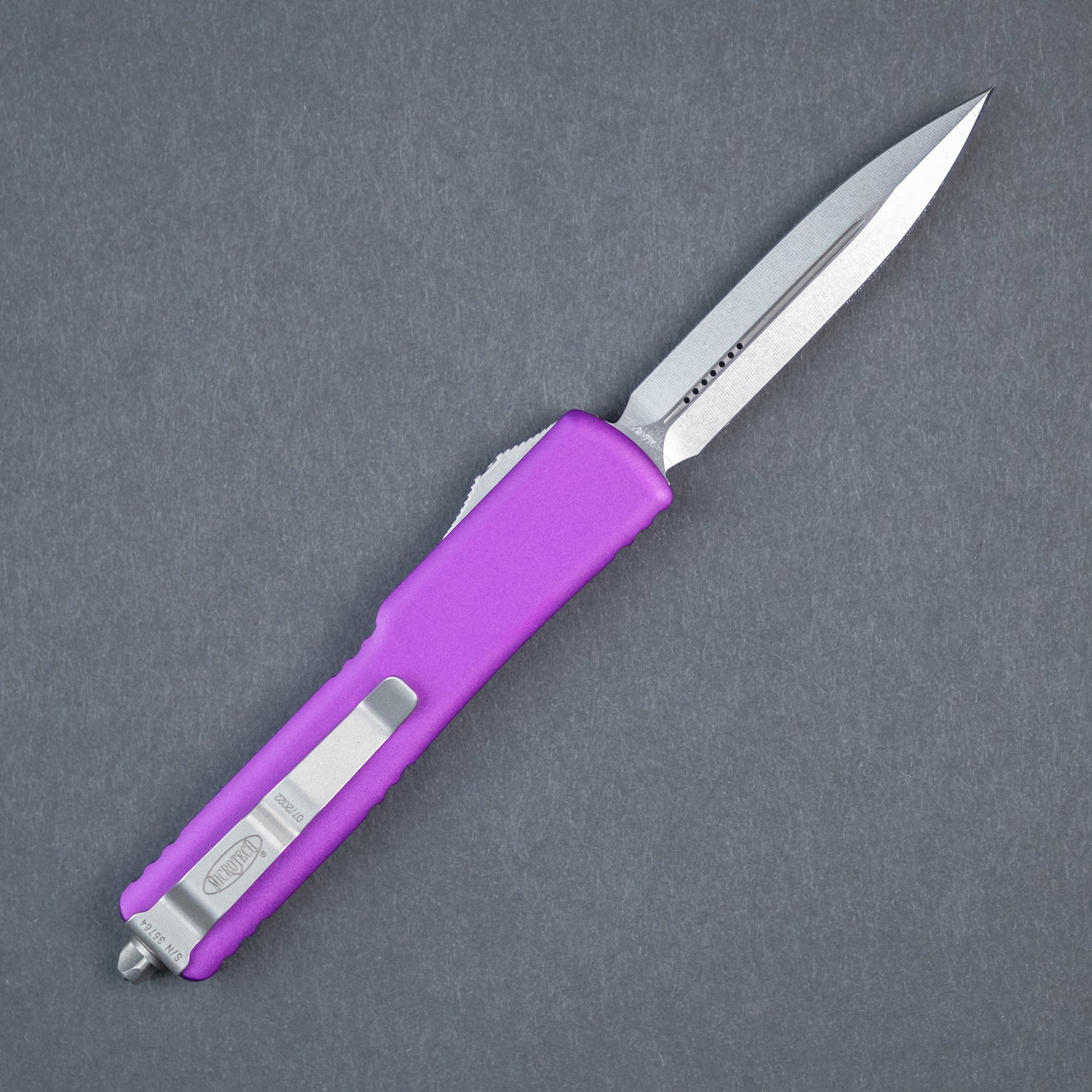 Microtech UTX-70 D/E Stonewashed Standard Violet