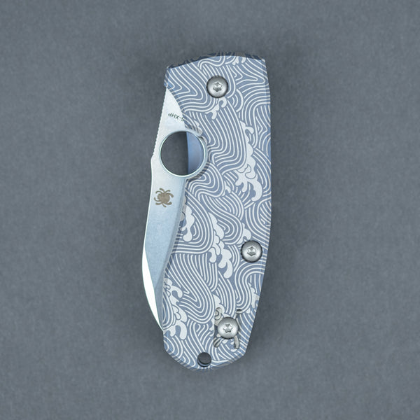 Spyderco Techno 2 - Blue Anodized w/ Modern Seigaiha Motif (Exclusive)