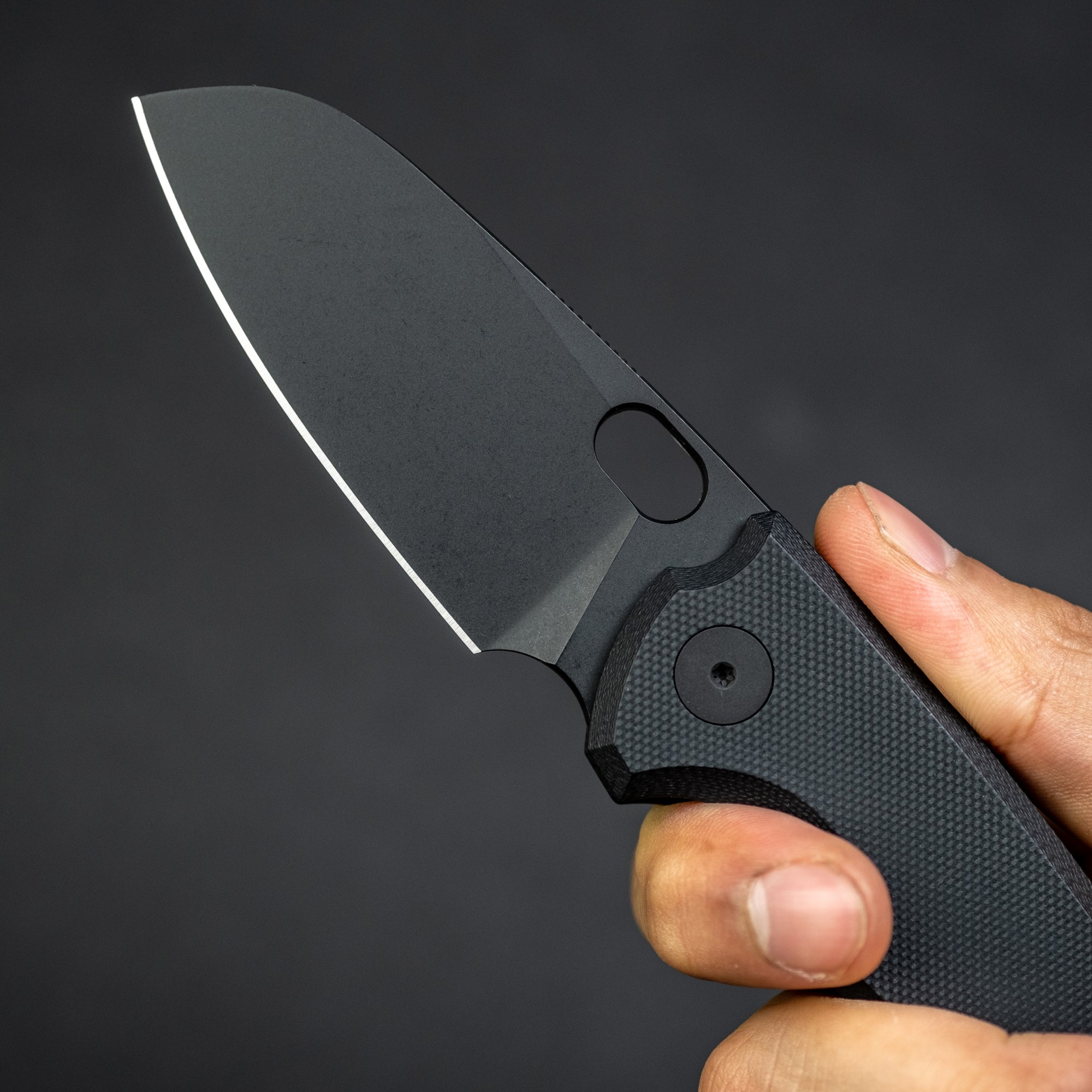 Urban EDC F5.5 - Blacked Out G10