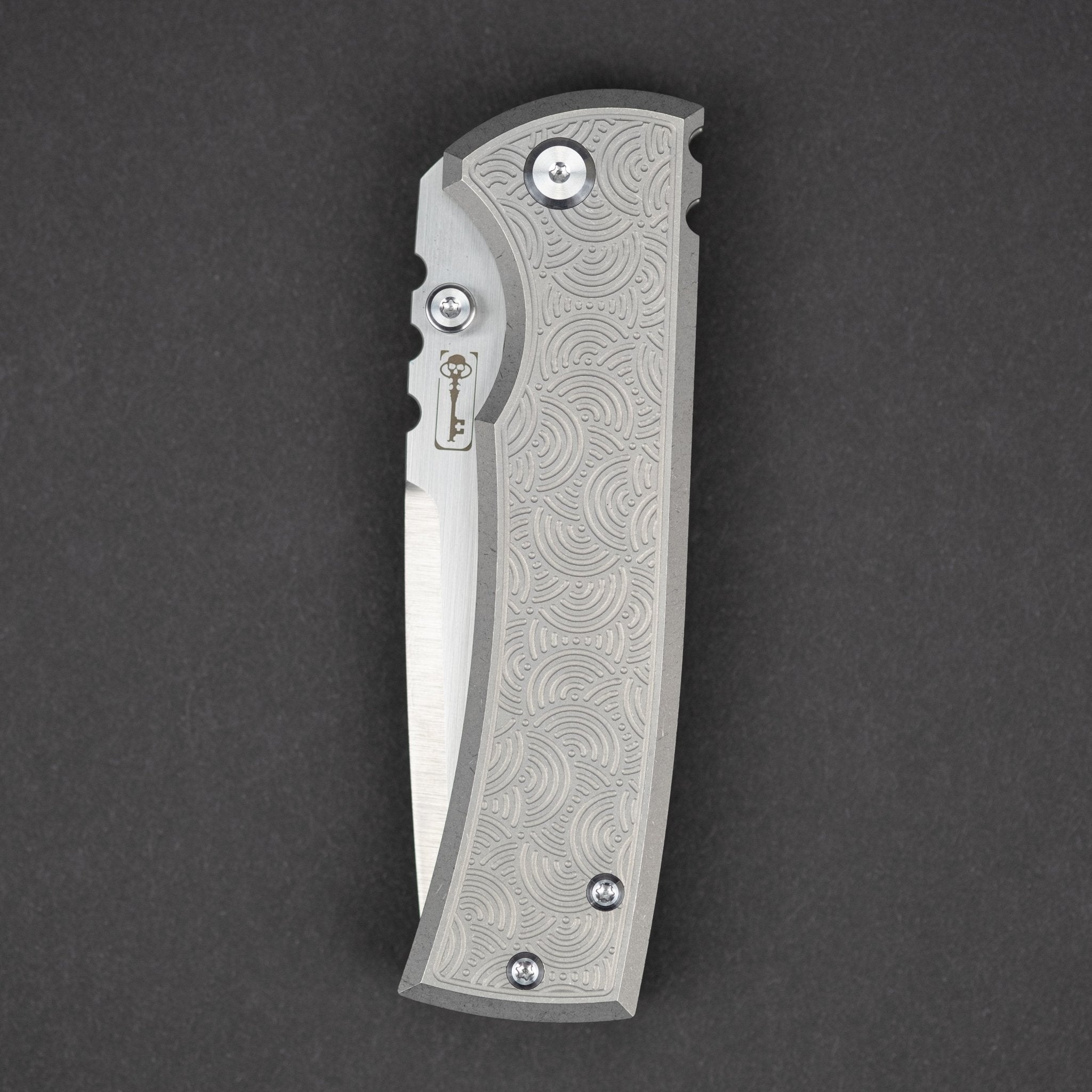 Chaves x URBAN Redención 229 Chaos Seigaiha™ Titanium – URBAN EDC®
