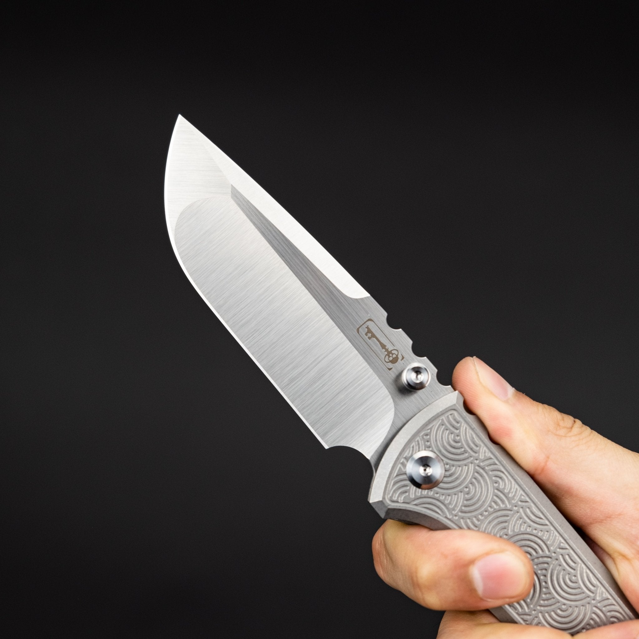 Chaves x URBAN Redención 229 Chaos Seigaiha™ Titanium – URBAN EDC®