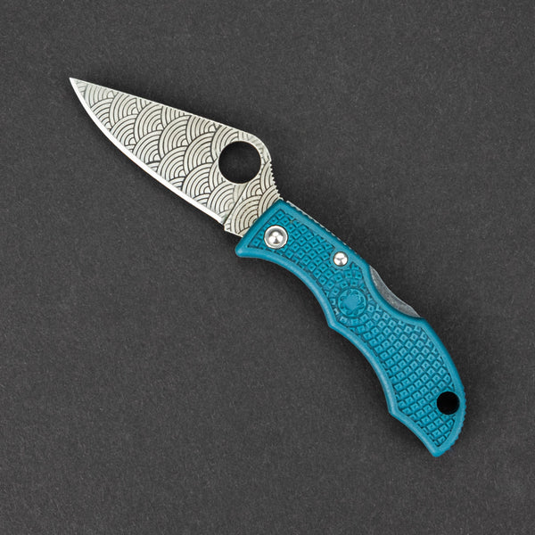 Knife - Spyderco Ladybug With Seigaiha Motif - K390 (Exclusive)