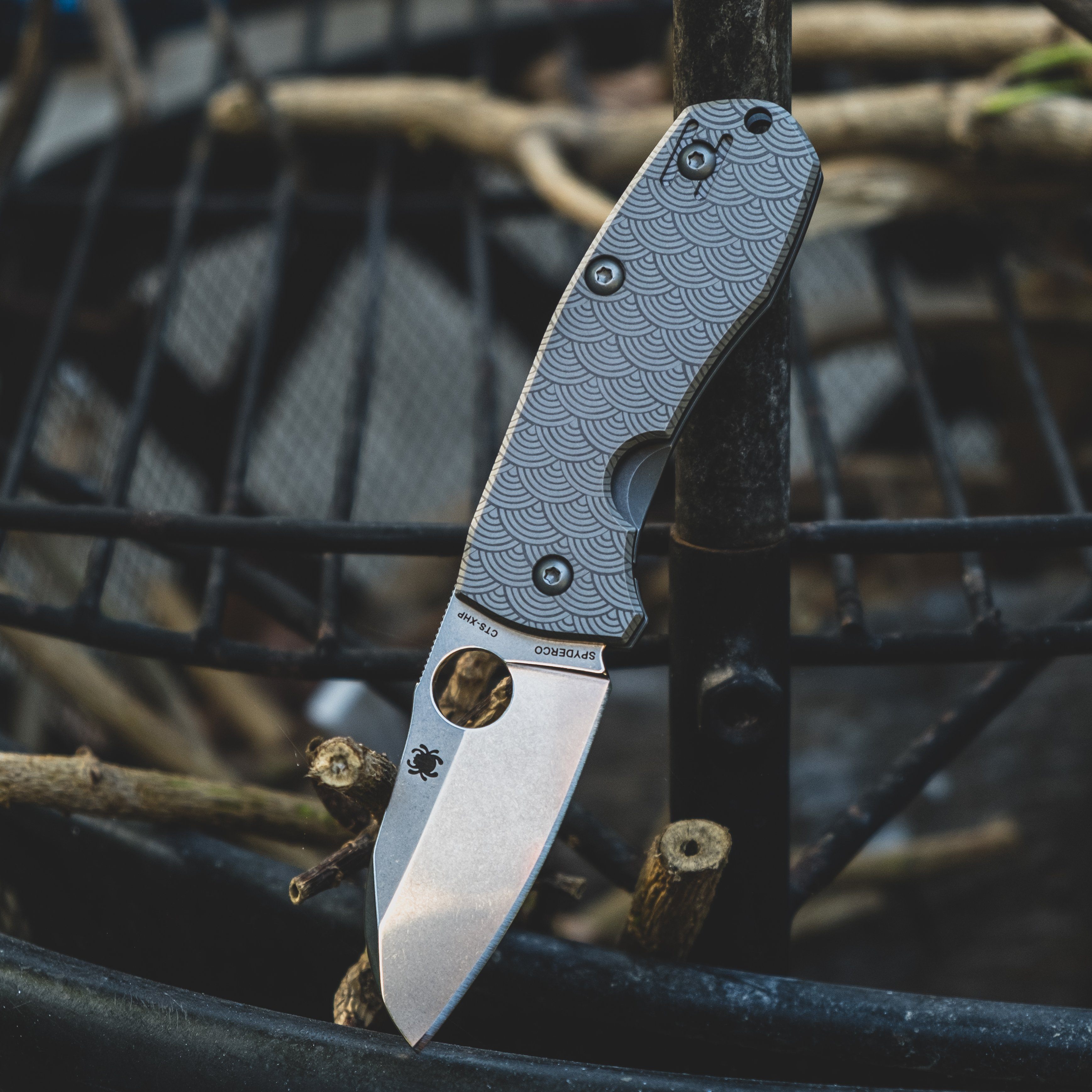 Spyderco Techno 2 with Seigaiha Motif - Titanium | Knife | Urban EDC –  URBAN EDC®