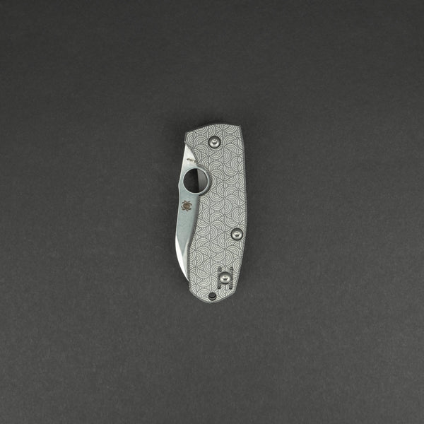 Spyderco Techno 2 with WKRMN Seigaiha Motif - Titanium (Exclusive)