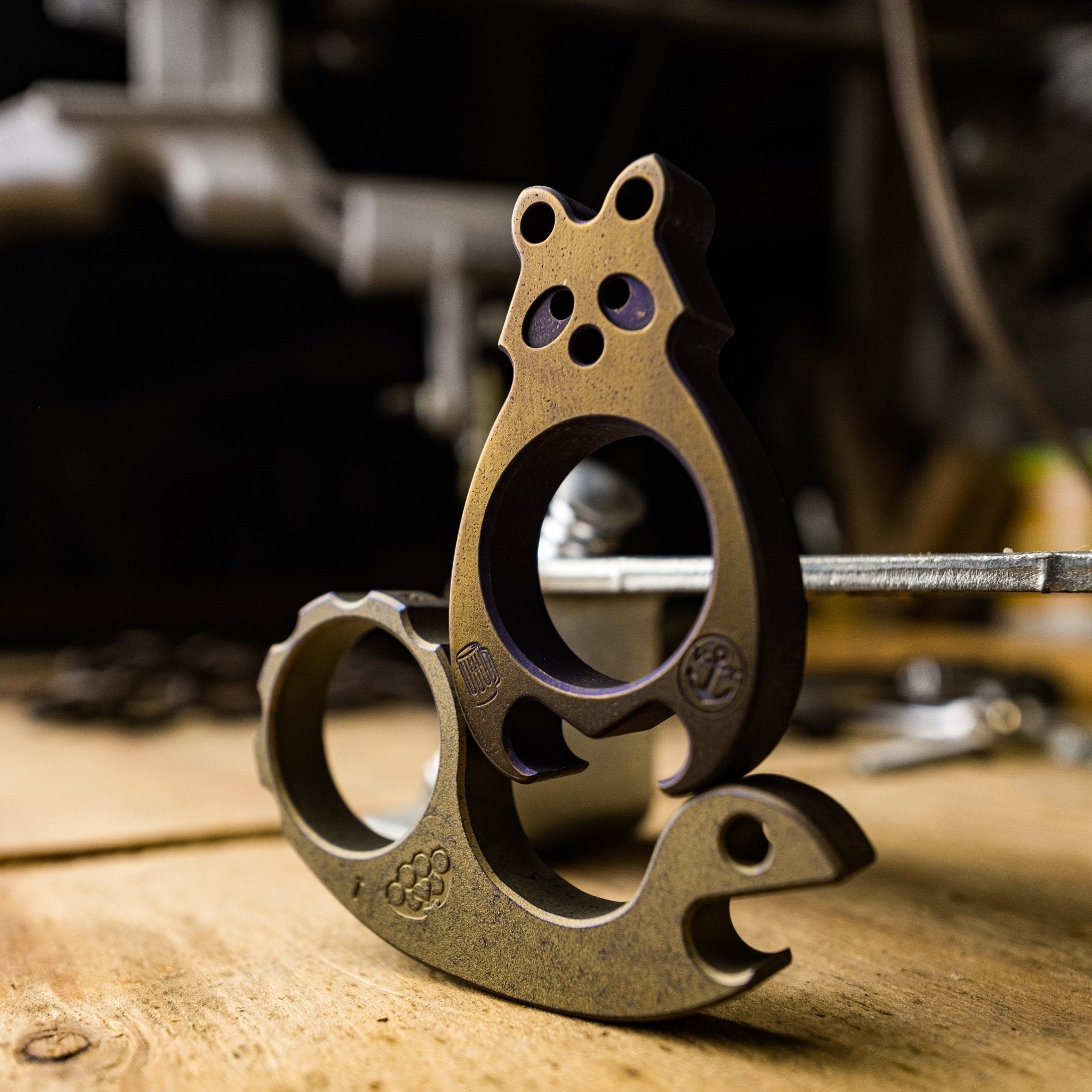 VoxDesign 'Gus' 3/8” Raccoon - Bronze Anodized Titanium – URBAN EDC®