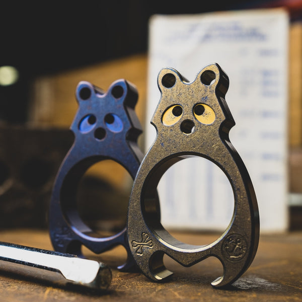 VoxDesign ‘Gus’ Raccoon - 3/8” Titanium - URBAN EDC®