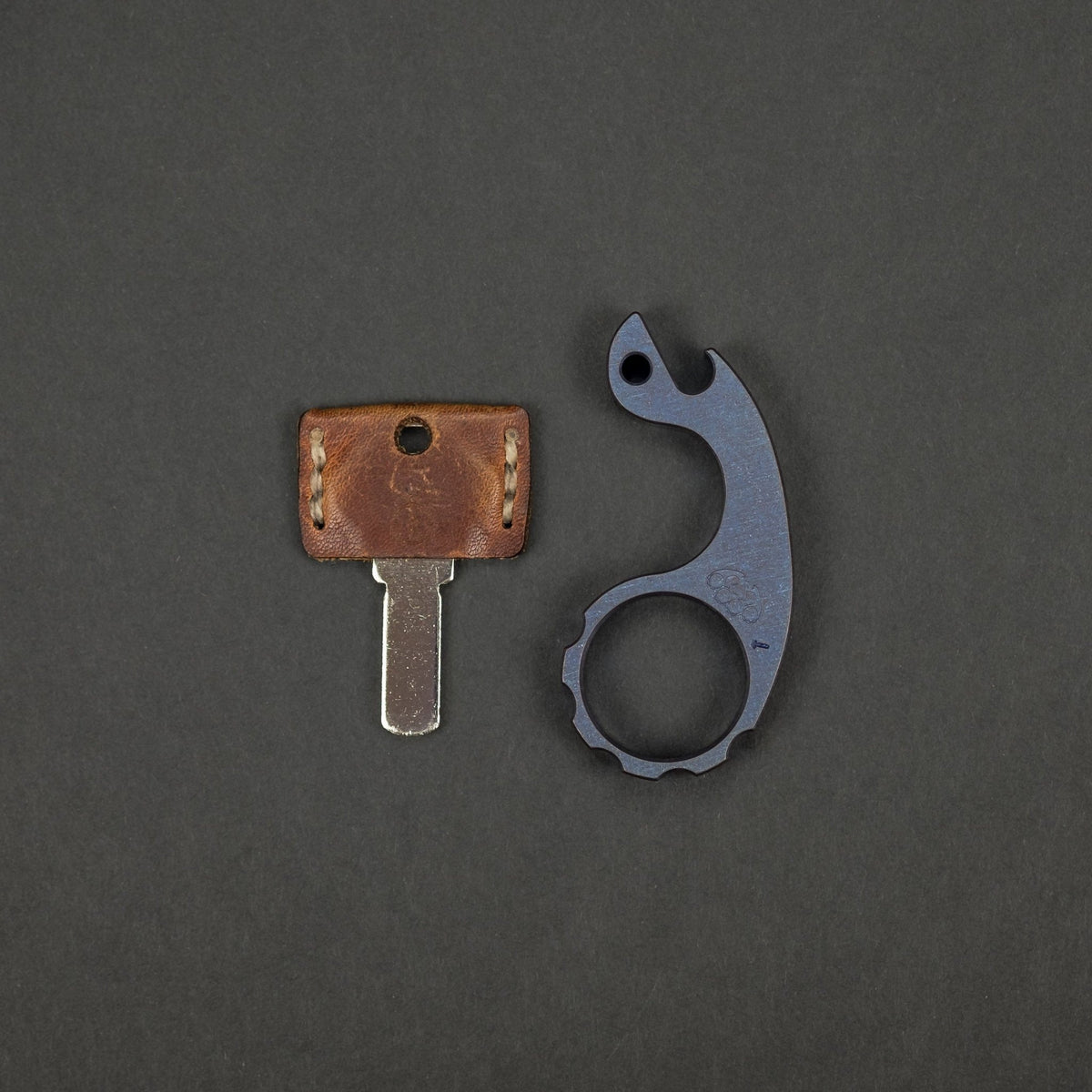 VoxDesign Snailor - Blue Anodized Titanium (Custom) - URBAN EDC®